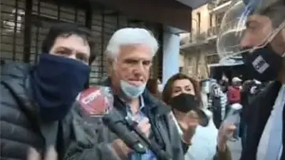 Muy grave: emboscaron a C5N para insultar a Gustavo Sylvestre Muy grave: emboscaron a C5N para insultar a Gustavo Sylvestre