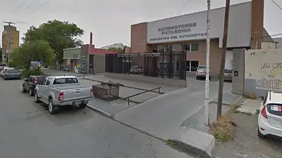 Entraron por el techo y robaron 3 millones de pesos de una casa de repuestos de autos en Santa Cruz Entraron por el techo y robaron 3 millones de pesos de una casa de repuestos de autos en Santa Cruz