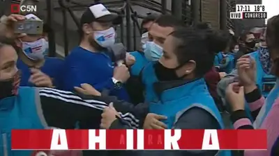 Manifestantes contra la reforma judicial golpearon a un periodista Manifestantes contra la reforma judicial golpearon a un periodista