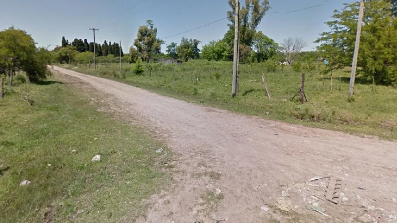 Encuentran el cadáver de un hombre asesinado de 14 balazos en un descampado de Florencio Varela