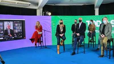 Con mensaje de Alberto Fernández, Perotti presentó su lista de candidatos en Santa Fe Con mensaje de Alberto Fernández, Perotti presentó su lista de candidatos en Santa Fe