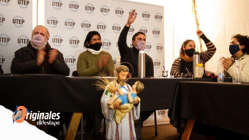 Organizaciones sociales marchan por el salario universal.
