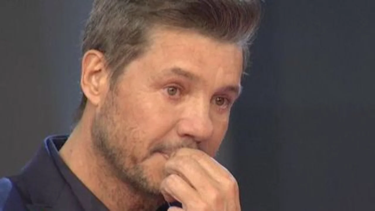 Marcelo Tinelli llorando.