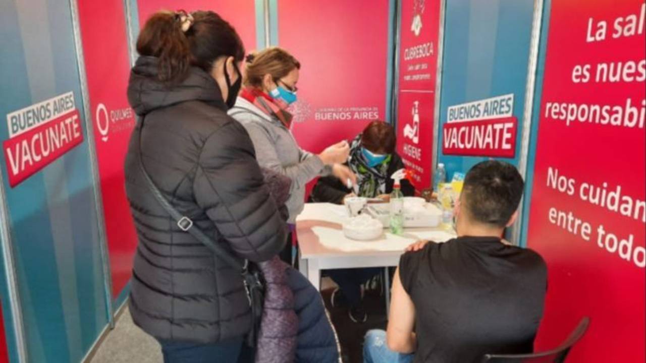 "Leve a moderado": advierten por la suba de casos de COVID en PBA 