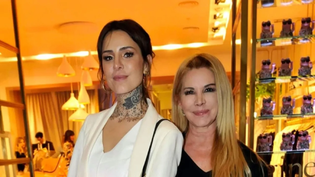 Candelaria Tinelli y Soledad Aquino.