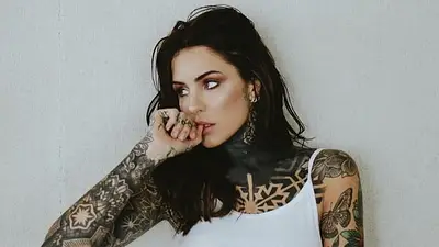 Cande Tinelli tatuaje Soledad Aquino Cande Tinelli tatuaje Soledad Aquino