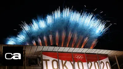 Tokio clausura los Juegos y le entrega la bandera olímpica a París 2024 Tokio clausura los Juegos y le entrega la bandera olímpica a París 2024