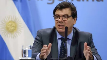 El gobierno, en contra de la flexibilización laboral que impulsa la UIA