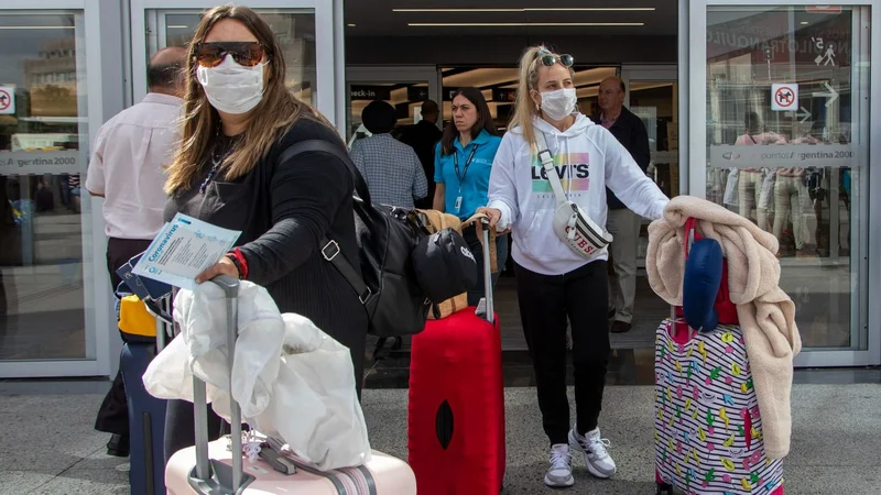 Ingresaron al país más de 86 mil personas tras la reapertura aérea 