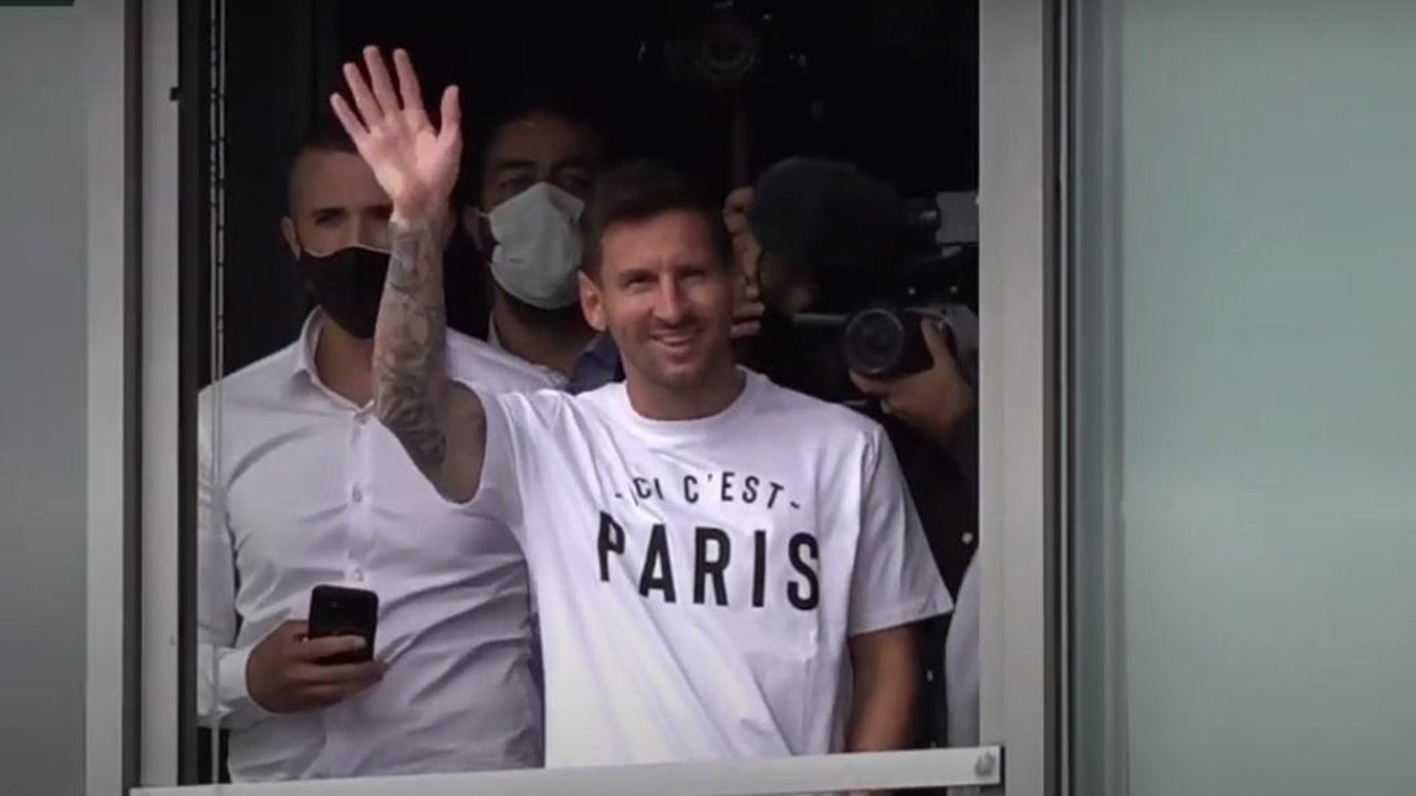 PSG: Lionel Messi llegó a Francia