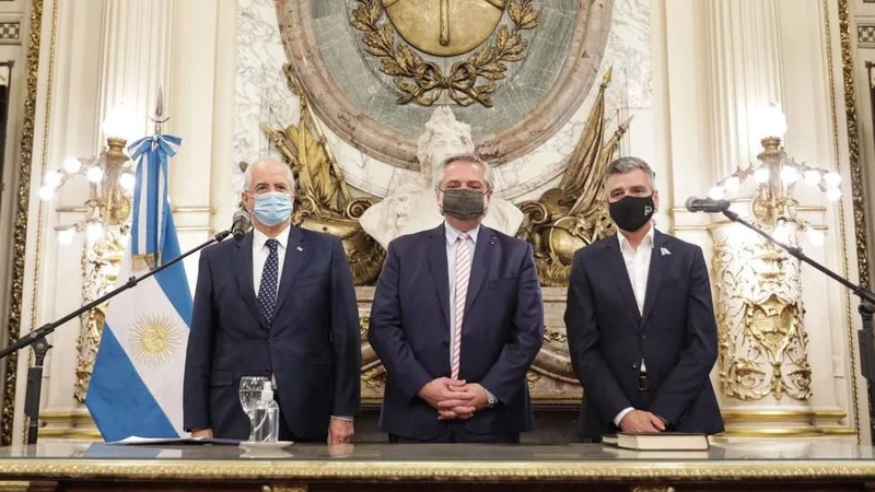 jura juan zabaleta y jorge taiana como ministros de desarrollo social y defensa