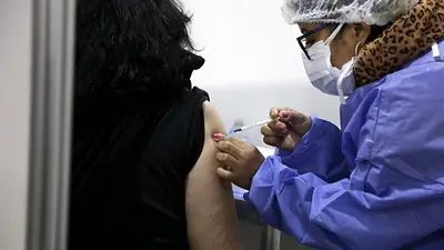 Vacunación COVID: segundas dosis libres para mayores de 30 en la provincia de Buenos Aires Vacunación COVID: segundas dosis libres para mayores de 30 en la provincia de Buenos Aires
