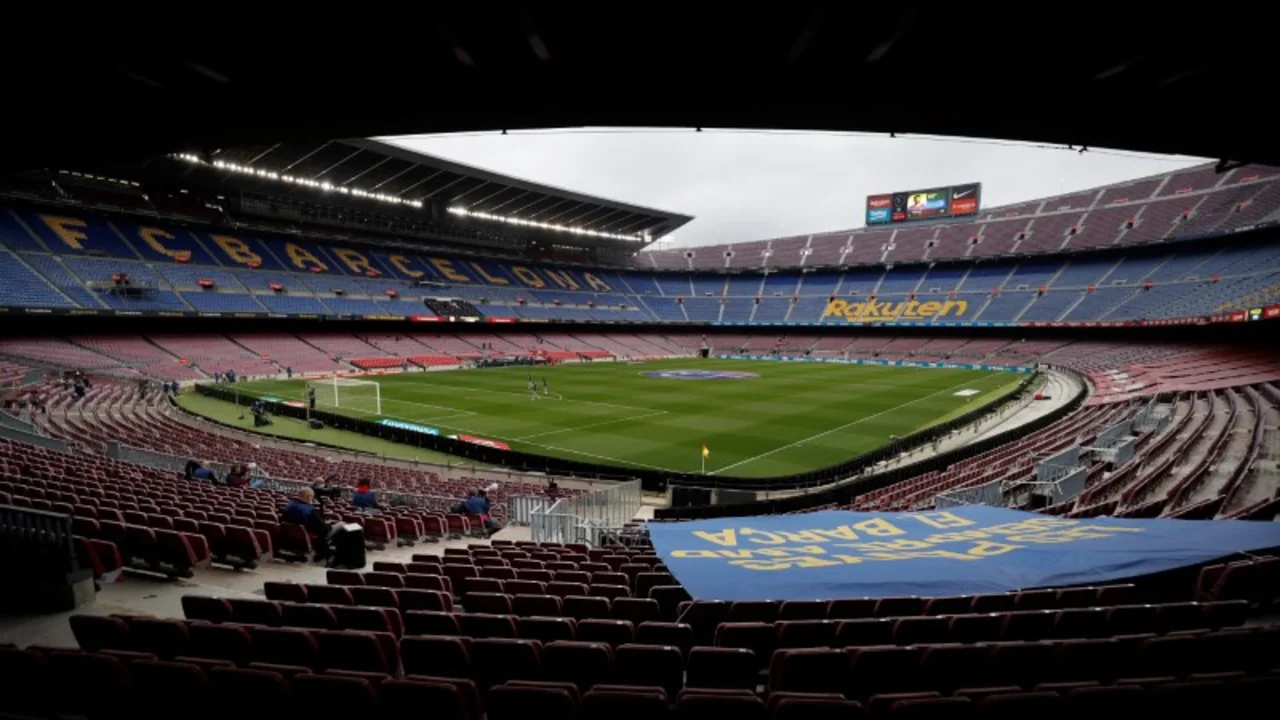 Casi sin estrellas, la liga española inicia una era incierta sin Messi: Real Madrid y el Barcelona en rebeldía