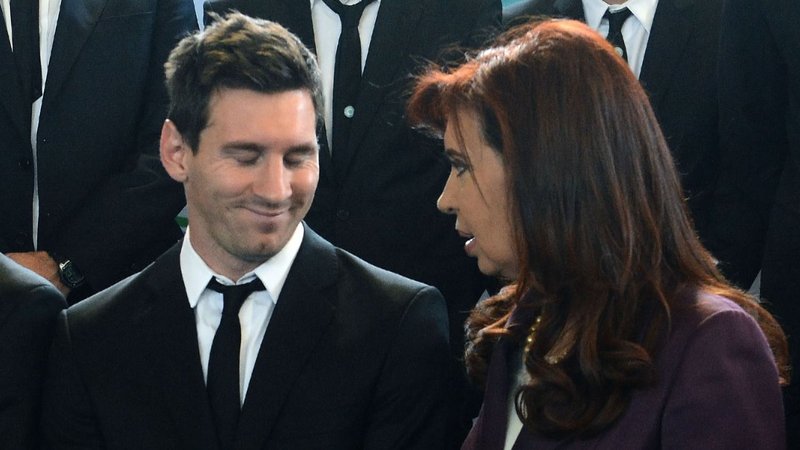 Cristina Fernández de Kirchner, Lionel Messi, Messi al PSG, Francia, fútbol, política