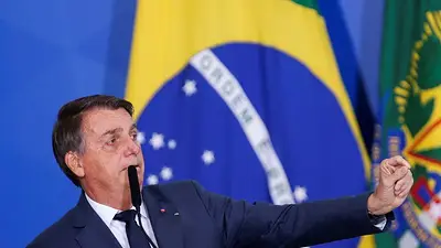 Jair Bolsonaro critica a jueces brasileños, advierte de "ruptura institucional" Jair Bolsonaro critica a jueces brasileños, advierte de "ruptura institucional"