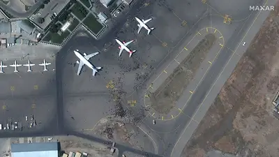 Alerta internacional por Afganistán: los vuelos de evacuación se reanudan en Kabul Alerta internacional por Afganistán: los vuelos de evacuación se reanudan en Kabul
