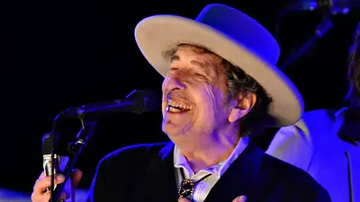 Bob Dylan negó acusaciones por presunto abuso sexual a niña de 12 años en la década de 1960 Bob Dylan negó acusaciones por presunto abuso sexual a niña de 12 años en la década de 1960