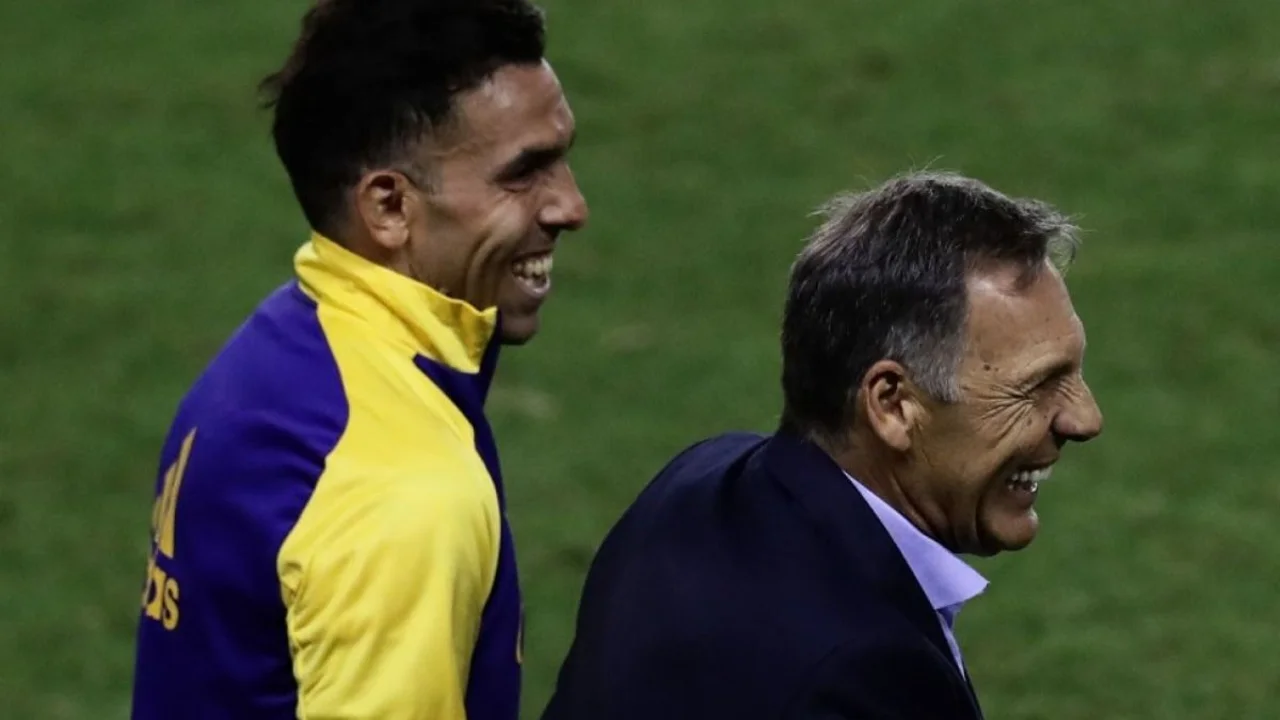 Carlos Tevez despidió a Miguel Ángel Russo tras su salida de Boca