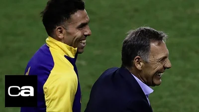 Carlos Tevez despidió a Miguel Ángel Russo tras su salida de Boca Carlos Tevez despidió a Miguel Ángel Russo tras su salida de Boca