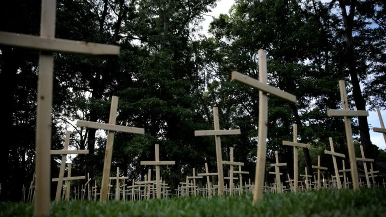 Estados Unidos registra más de 1.000 muertes por COVID-19 en un solo día