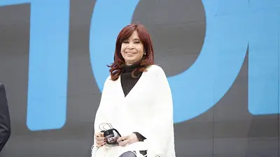 La arenga de Cristina Kirchner en La Plata: "Volveremos a construir la Argentina" La arenga de Cristina Kirchner en La Plata: "Volveremos a construir la Argentina"