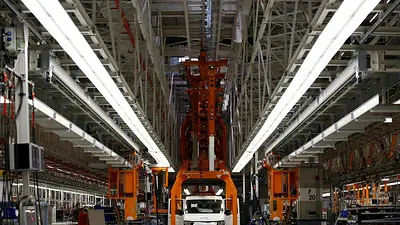 VW podría tener que reducir aún más la producción por la escasez de semiconductores VW podría tener que reducir aún más la producción por la escasez de semiconductores