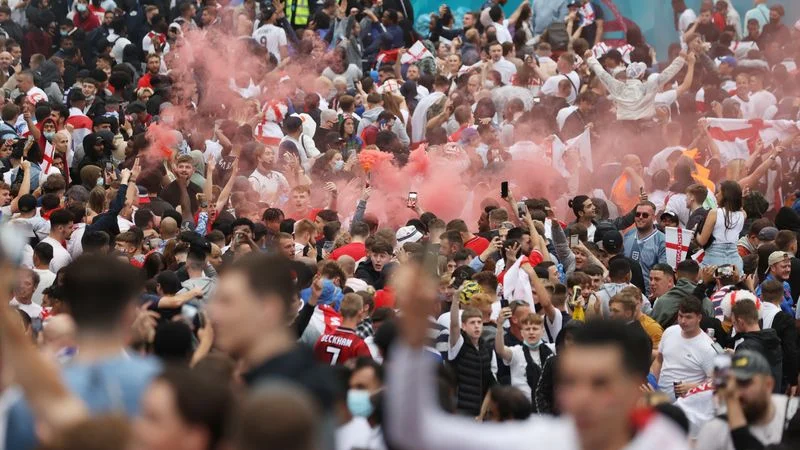 Final de la Euro 2020 en Wembley fue un evento de "superpropagación" del COVID-19