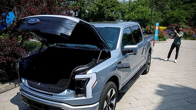 Ford duplica meta de producción de camioneta eléctrica gracias a fuerte demanda Ford duplica meta de producción de camioneta eléctrica gracias a fuerte demanda