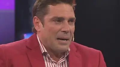 Matías Alé llorando. Matías Alé llorando.