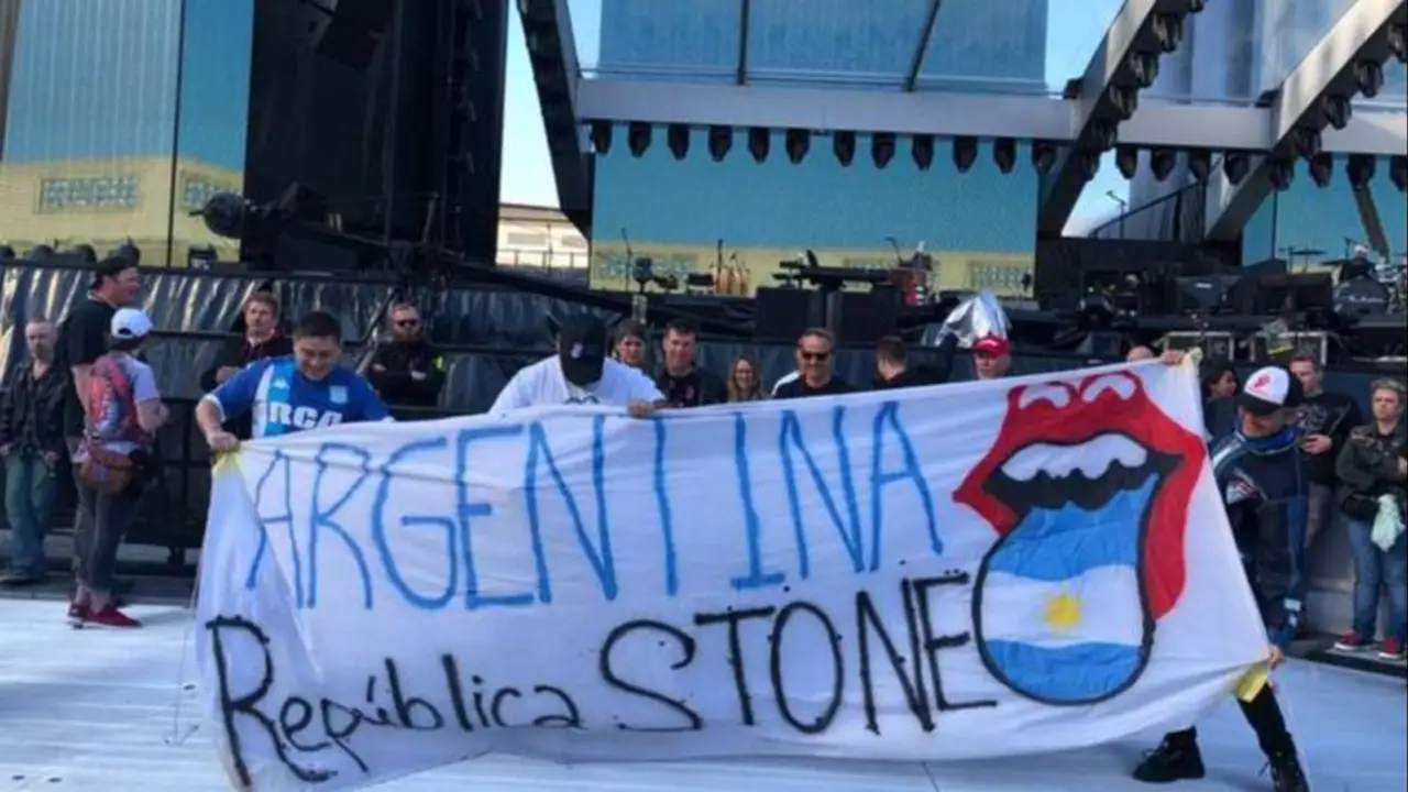 El "fútbol stone", dos pasiones que se juntan en la cancha
