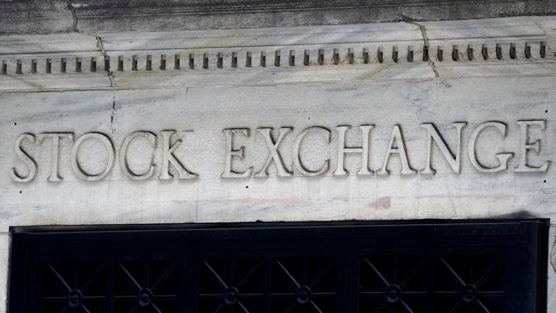 S&P 500 y Nasdaq tocan máximos récord en apertura