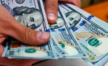 A cuánto abrió el dólar este lunes tras el pico de $1.300 | Dólar blue