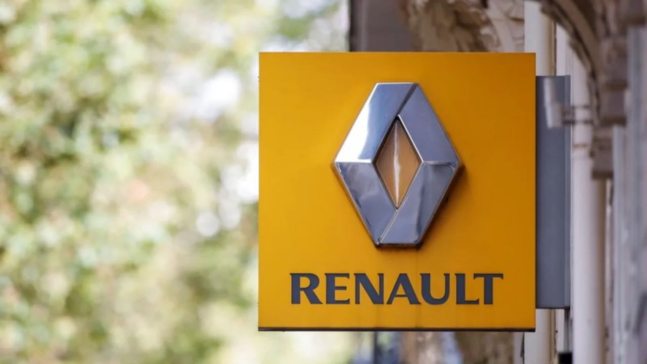 Renault detendrá parcialmente producción en España hasta el 31 de diciembre por escasez microchips