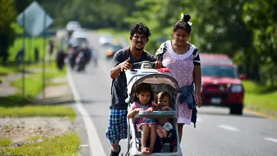 Crisis migratoria en México: "No nos vamos a detener", migrantes avanzan en medio de fuertes operativos Crisis migratoria en México: "No nos vamos a detener", migrantes avanzan en medio de fuertes operativos