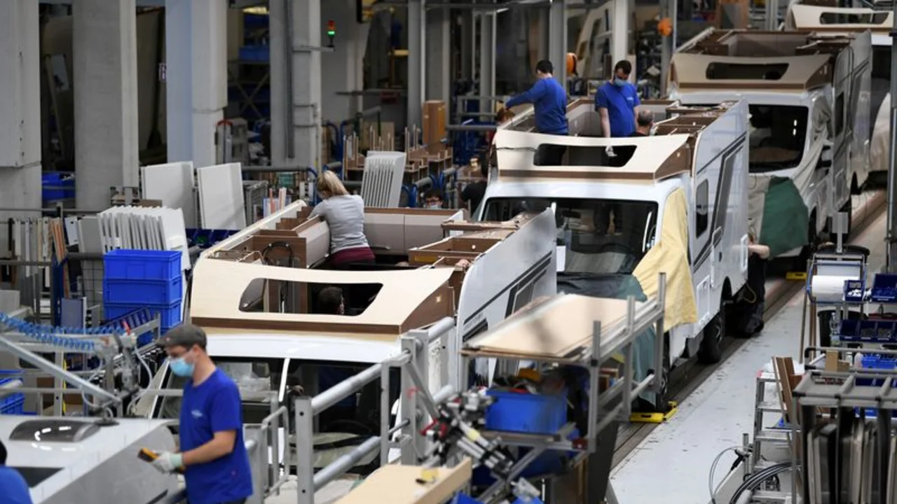 Recesión en Europa: la actividad de las fábricas se contrajo en julio y aumenta el temor 