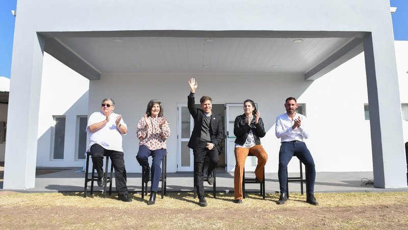 Axel Kicillof continúa de gira por el interior bonaerense 