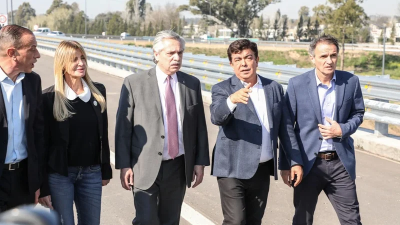 Espinoza, Katopodis y Alberto Fernández supervisaron la autopista Presidente Perón