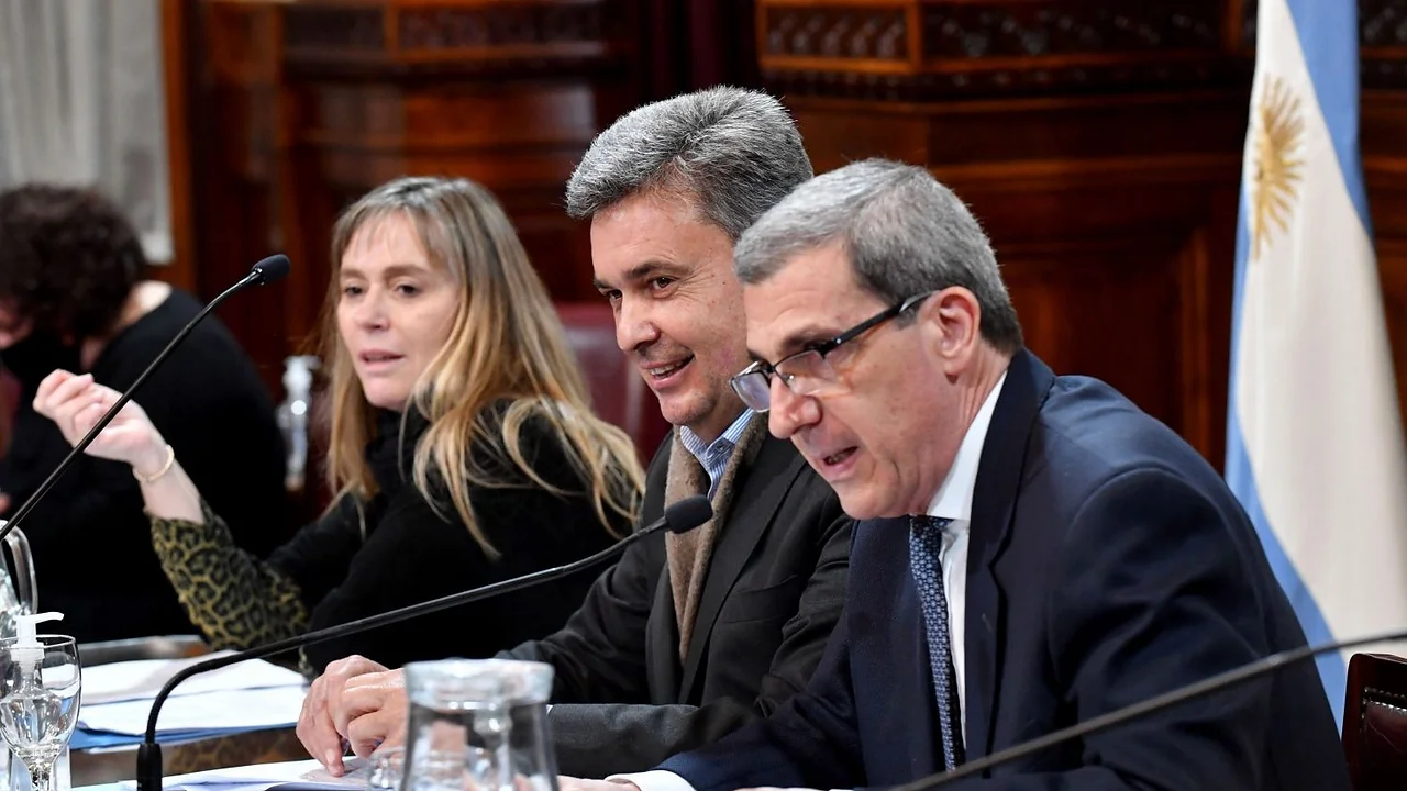 El Senado aprobó en comisión el Consenso Fiscal: se trata en la próxima sesión