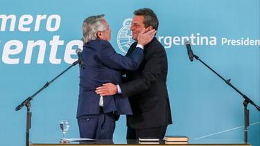 Empresarios, políticos y personalidades: quiénes fueron a la asunción de Massa