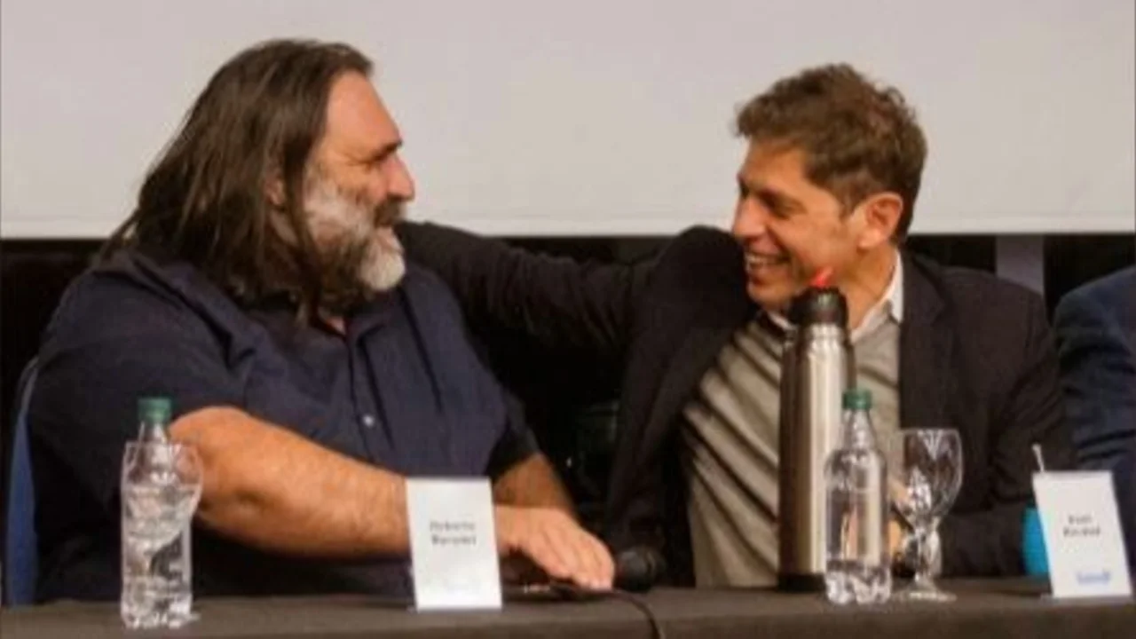 En medio de pedidos por la paritaria, Kicillof se mostró con Baradel
