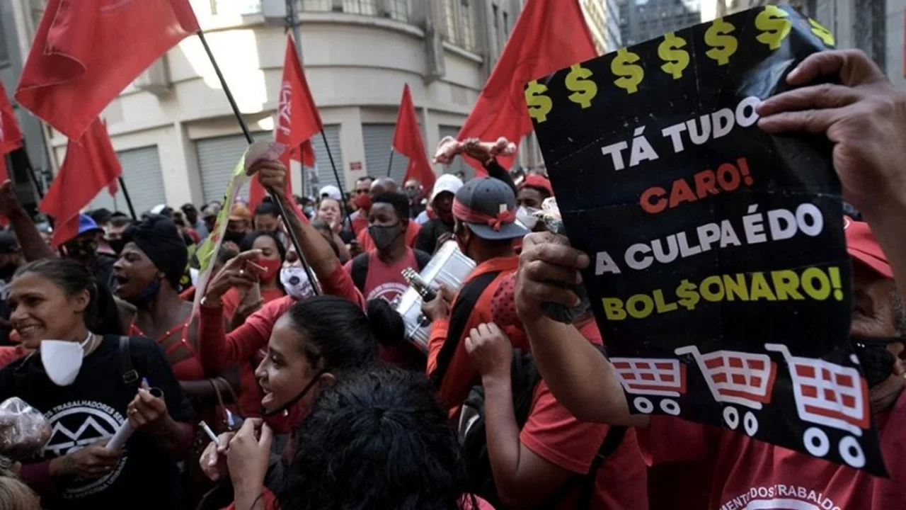 Un tercio de los brasileños no puede comprar alimentos para comer todos los días