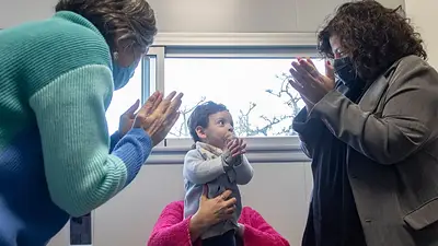 Vizzotti encabezó el inicio de la campaña de vacunación pediátrica en el Hospital Garrahan Vizzotti encabezó el inicio de la campaña de vacunación pediátrica en el Hospital Garrahan
