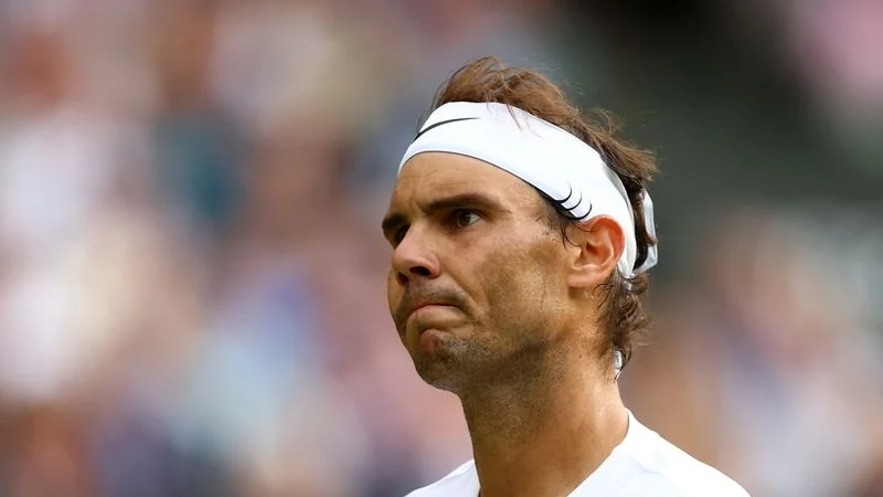Rafa Nadal se retira de torneo en pista dura de Montreal