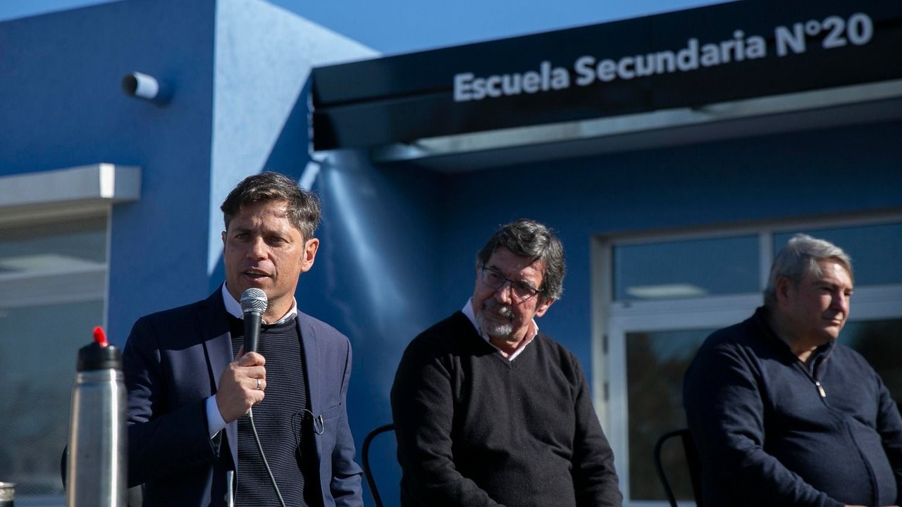 Kicillof anunció conectividad para 5.500 colegios y destacó el plan de infraestructura escolar