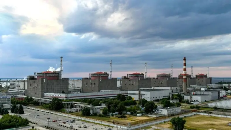 Cuál es el estado de la central nuclear Zaporiyia después de los bombardeos a la represa hidroeléctrica 