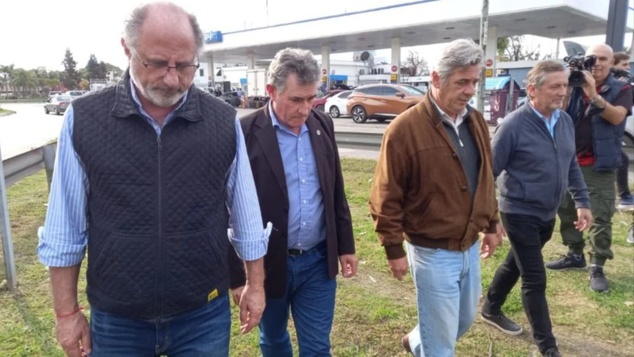 Primera reunión de Massa con la Mesa de Enlace: sin definiciones, se ven en 10 días