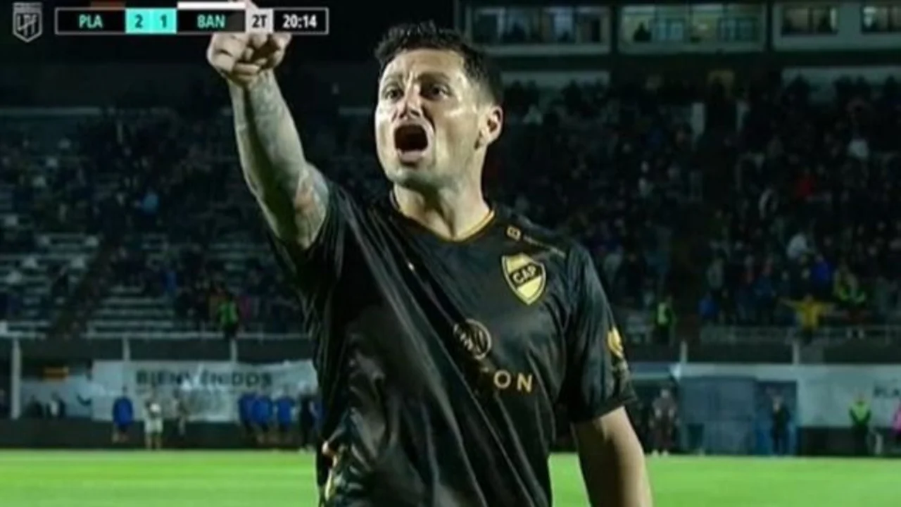 Fútbol Argentino, Liga Profesional de Fútbol, Mauro Zárate,  Platense.