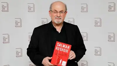 Salman Rushdie escritor Salman Rushdie escritor