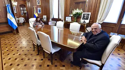 Cristina Kirchner recibió a Samper, figura simbólica de la integración latinoamericana Cristina Kirchner recibió a Samper, figura simbólica de la integración latinoamericana