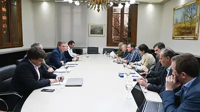 Tras los reclamos, Bahillo volvió a reunirse con la Mesa de Enlace para acercar posiciones Tras los reclamos, Bahillo volvió a reunirse con la Mesa de Enlace para acercar posiciones